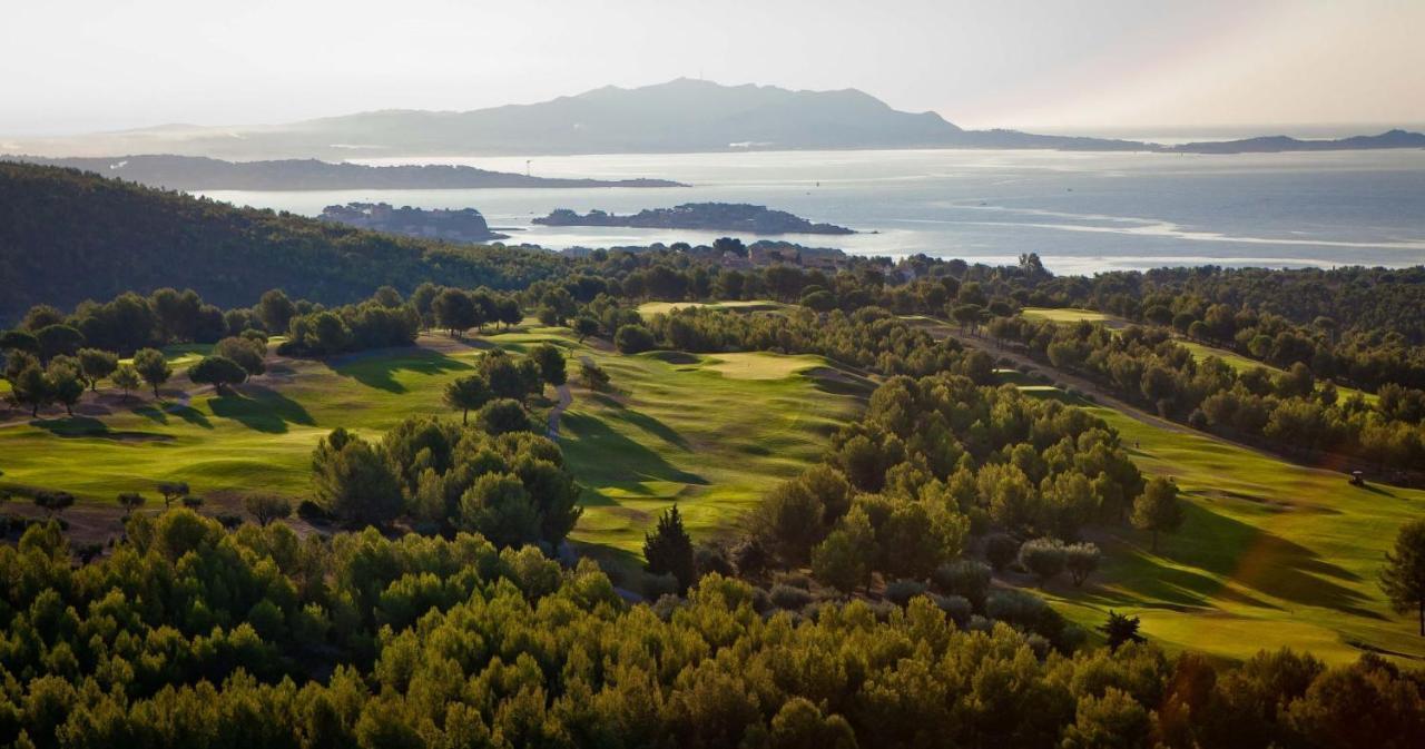 Superbe Villa-Domaine Avec Golf Piscine Et Tennis Saint-Cyr-sur-Mer Εξωτερικό φωτογραφία