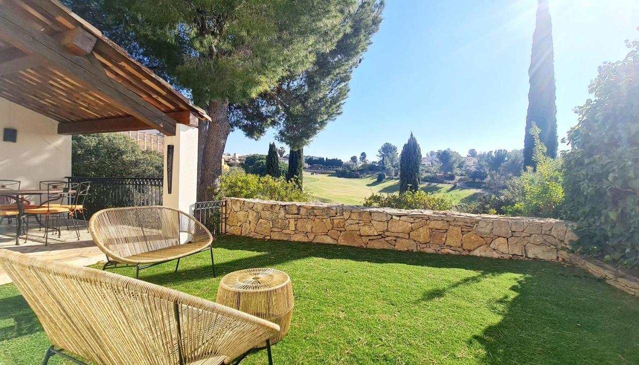 Superbe Villa-Domaine Avec Golf Piscine Et Tennis Saint-Cyr-sur-Mer Εξωτερικό φωτογραφία