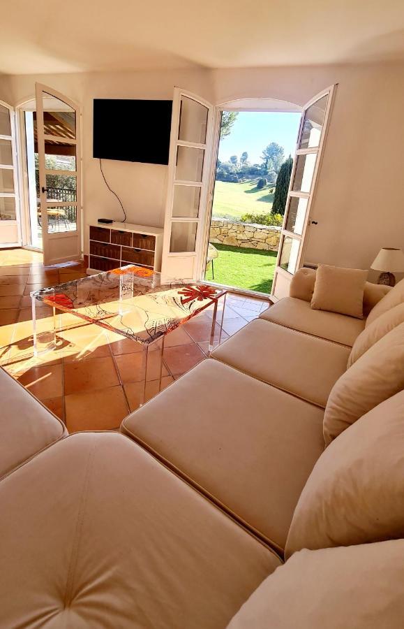Superbe Villa-Domaine Avec Golf Piscine Et Tennis Saint-Cyr-sur-Mer Εξωτερικό φωτογραφία