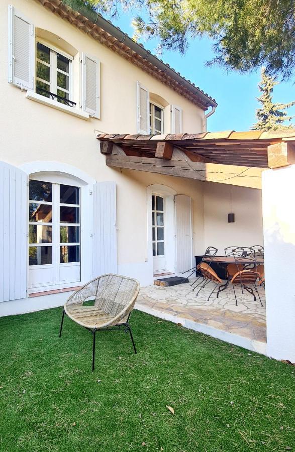 Superbe Villa-Domaine Avec Golf Piscine Et Tennis Saint-Cyr-sur-Mer Εξωτερικό φωτογραφία