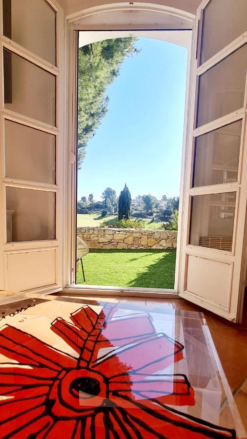 Superbe Villa-Domaine Avec Golf Piscine Et Tennis Saint-Cyr-sur-Mer Εξωτερικό φωτογραφία