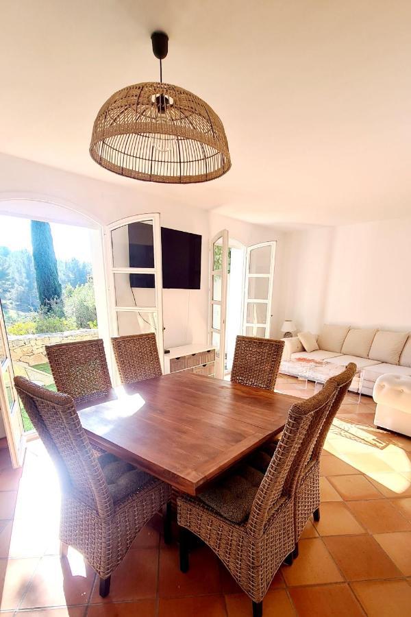 Superbe Villa-Domaine Avec Golf Piscine Et Tennis Saint-Cyr-sur-Mer Εξωτερικό φωτογραφία